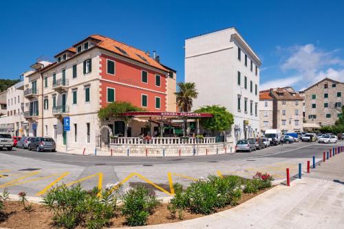 Galeria Valeria Seaside Downtown - MAG Quaint & Elegant Boutique Hotels