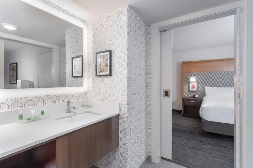 Imagen de la galería de Holiday Inn - Columbus, an IHG Hotel, en Columbus