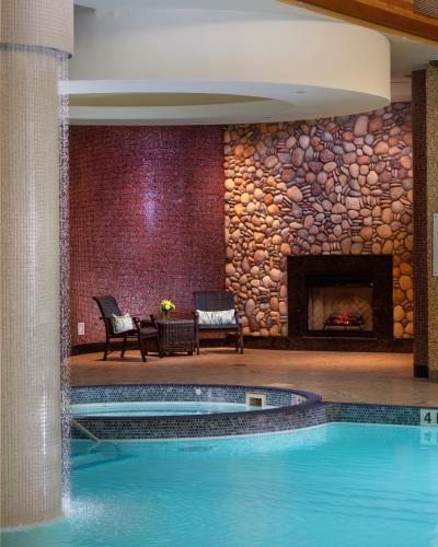 Kolam renang di atau dekat dengan Seneca Niagara Resort & Casino