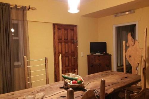 TV a/nebo společenská místnost v ubytování FinetsiosLenia House
