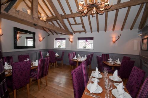 A restaurant or other place to eat at The Vernon 