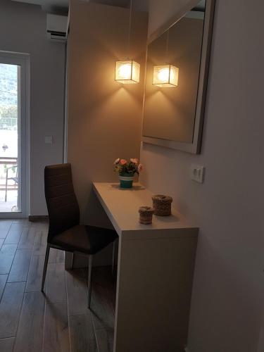 Фотография из галереи Marathon Studios & Apartments в Керионе