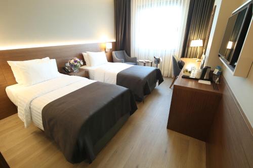 Holiday Inn Bursa - City Centre by IHG — Photo of the whole room