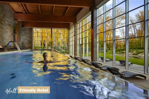 Bazén v ubytování Hotel Zochova Chata - Adult friendly nebo v jeho okolí