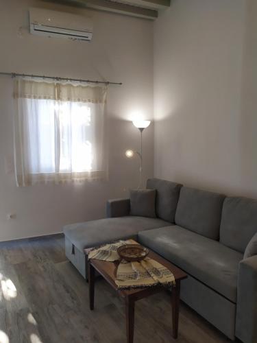 Un lugar para sentarse en Melikarou houses