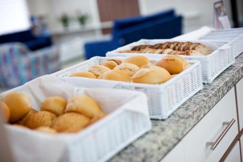 Makanan di atau berdekatan hotel