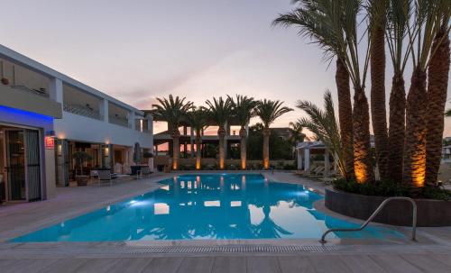 Πισίνα στο ή κοντά στο Dedalos Hotel
