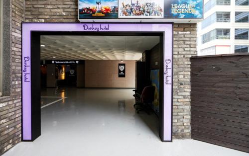 a entrance to a building with a purple doorway at Incheon Airtel in Incheon