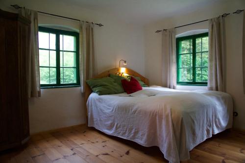 Postel nebo postele na pokoji v ubytování STEYR RIVER LODGE
