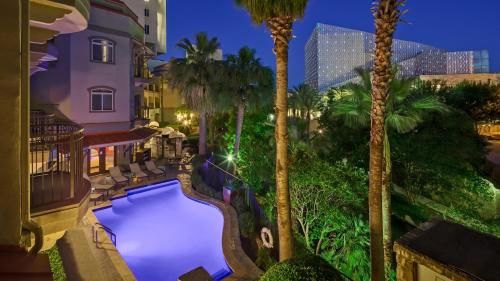 聖安東尼奧的住宿－聖安東尼奧河濱靛藍酒店，相簿中的一張相片