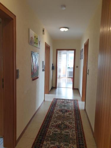 Μια τηλεόραση ή/και κέντρο ψυχαγωγίας στο Ferienwohnung- Helena