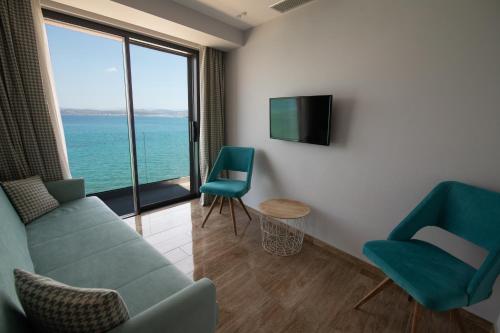 Marina Bay Luxury Resort and Spa Албания