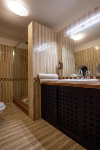 a bathroom with a sink and a shower at Villa La Ventana in Sant'Agnello