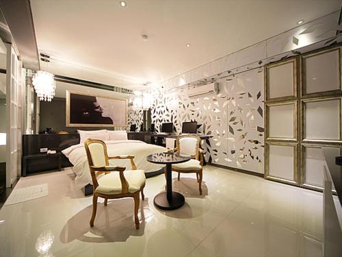 Gallery image of Sinchon Hotel GAEUL in Seoul