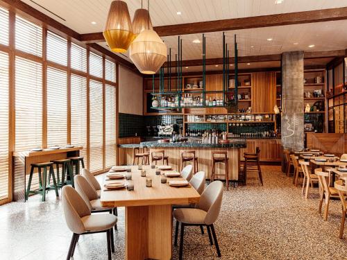 Hotel June West LA, a Member of Design Hotels photo 54
