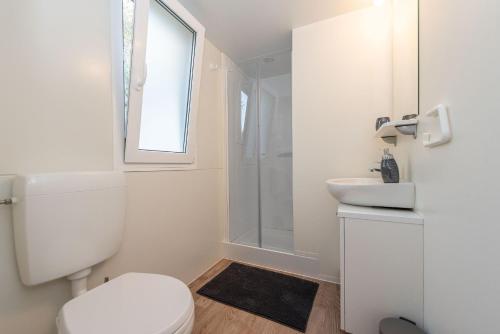Kúpeľňa v ubytovaní Mobile home Pecten 01