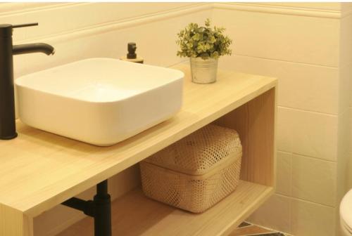 A bathroom at Botería