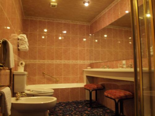 Un baño de Argyll Arms Hotel