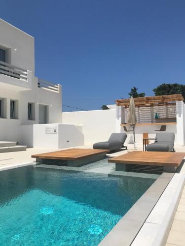 Quartano Luxury Cycladic Residence, Adults Only (13+) tesisinde veya buraya yakın yüzme havuzu