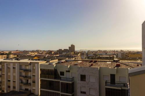vista de uma cidade a partir de um edifício em Guest House 4U - Povoa seaside na Póvoa do Varzim
