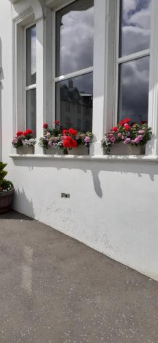 Imagen de la galería de Mervue Apartment, 4 Causeway View, Portrush, en Portrush