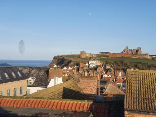 Gallery image of Jet Black Jewel in Whitby