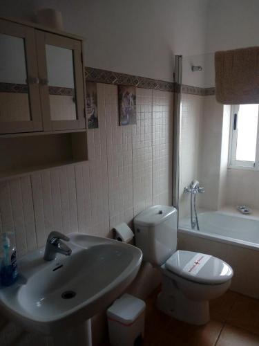 Bilik mandi di Casa Rural San Francisco I
