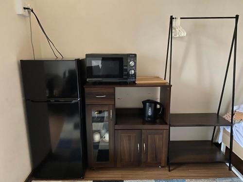 Kuchyň nebo kuchyňský kout v ubytování JAM Hostel Kyoto Gion