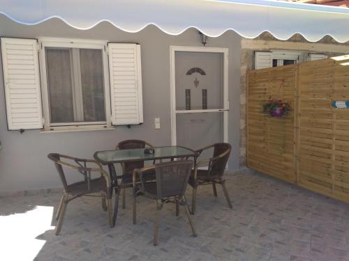 Stamatia Rooms