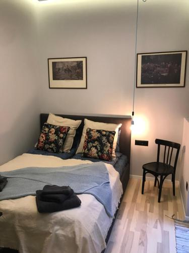 Postel nebo postele na pokoji v ubytování Courthouse Apartments Slavi