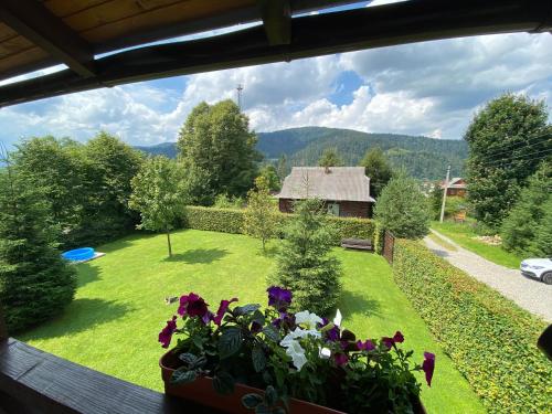 Gallery image of Zorianyy Guest House in Mykulychyn