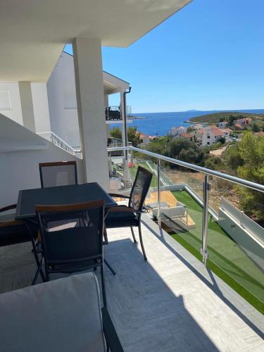 Gallery image of EllaVis Apartments in Vis