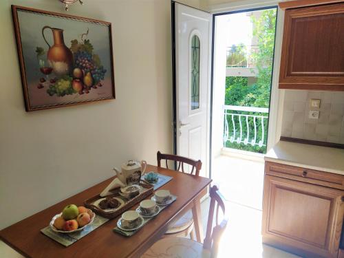 Fotografie z fotogalerie ubytování Panorama View Apartment 1 v destinaci Áyioi Apóstoloi