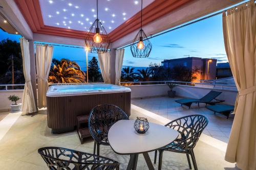 Family apartment with huge terrace and private hot tub - Franka