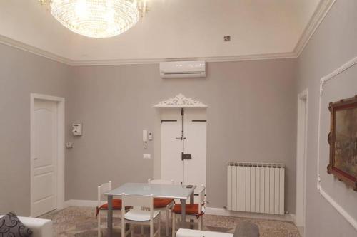 Fotografia z galérie ubytovania Prestige House a pochi passi dal mare v destinácii Imperia
