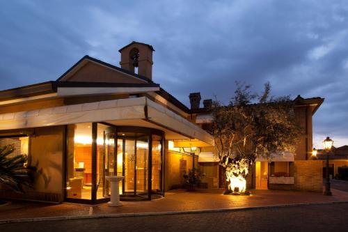 Budova, kde se hotel nachází