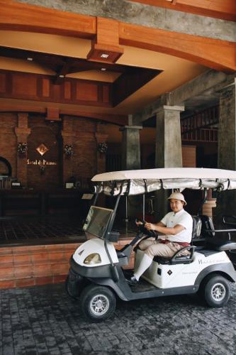 Tetamu yang menginap di Hotel de l'amour SHA PLUS