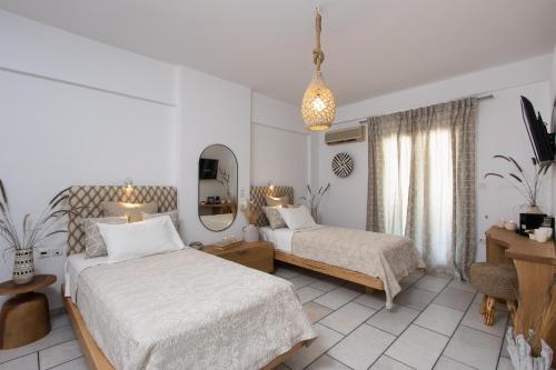 Gallery image of Hotel Villa Flora in Naxos Chora