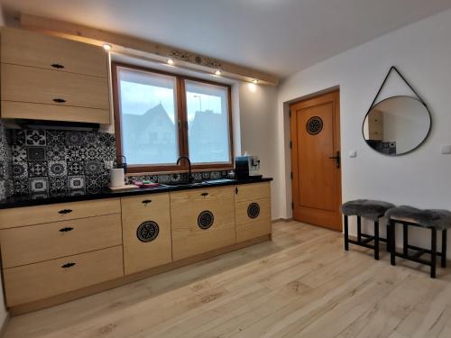 Dapur atau dapur kecil di Apartamenty Góralskie Zakopane