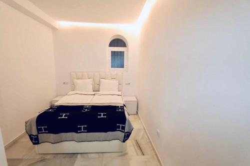 MARBELLA HOME RENTALS - Frontline 3BR apartment, Puerto Banus