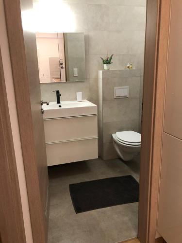 Ένα μπάνιο στο Apartmani Kali