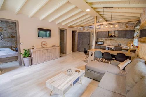 Gallery image of Kastro Stone House in Skala Potamias