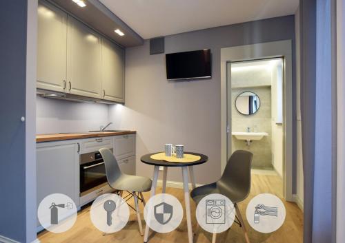 Jewish Quarter Small Apartment