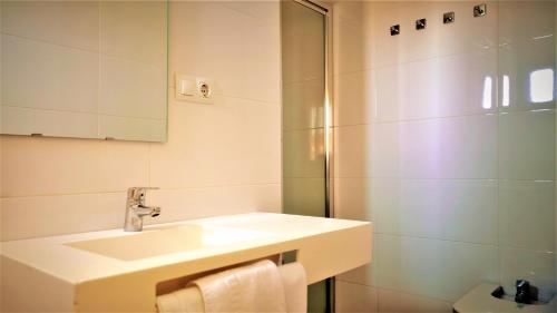 Hotel Ayamontino tesisinde bir banyo