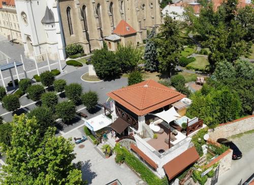 Budynek, w którym mieści się apartament