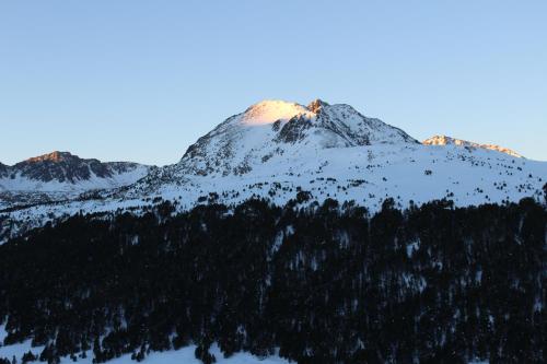 Gallery image of Hotel Cubil in Pas de la Casa