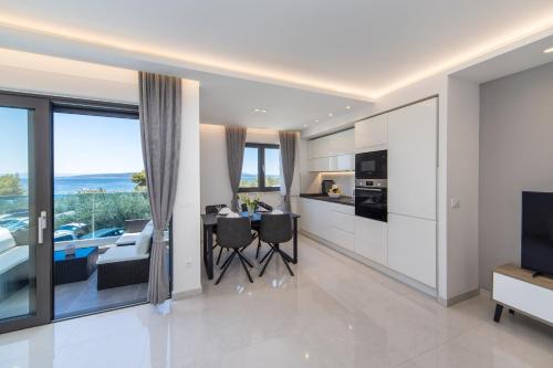 Fotografie z fotogalerie ubytování Delux Apartments Sunset Beach v destinaci Promajna