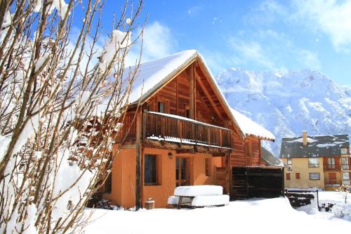 Les Elfes Hameau des Chazals Nevache Hautes Alpes зимой
