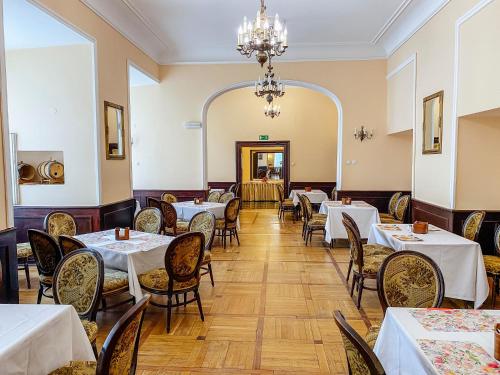 Posedenie v ubytovaní Hotel Zamek Królewski w Rydzynie