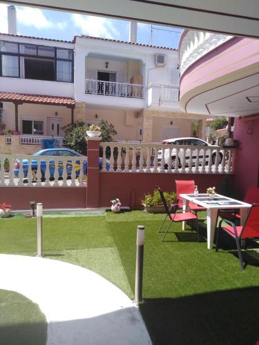 Gallery image of petros house in Sarti